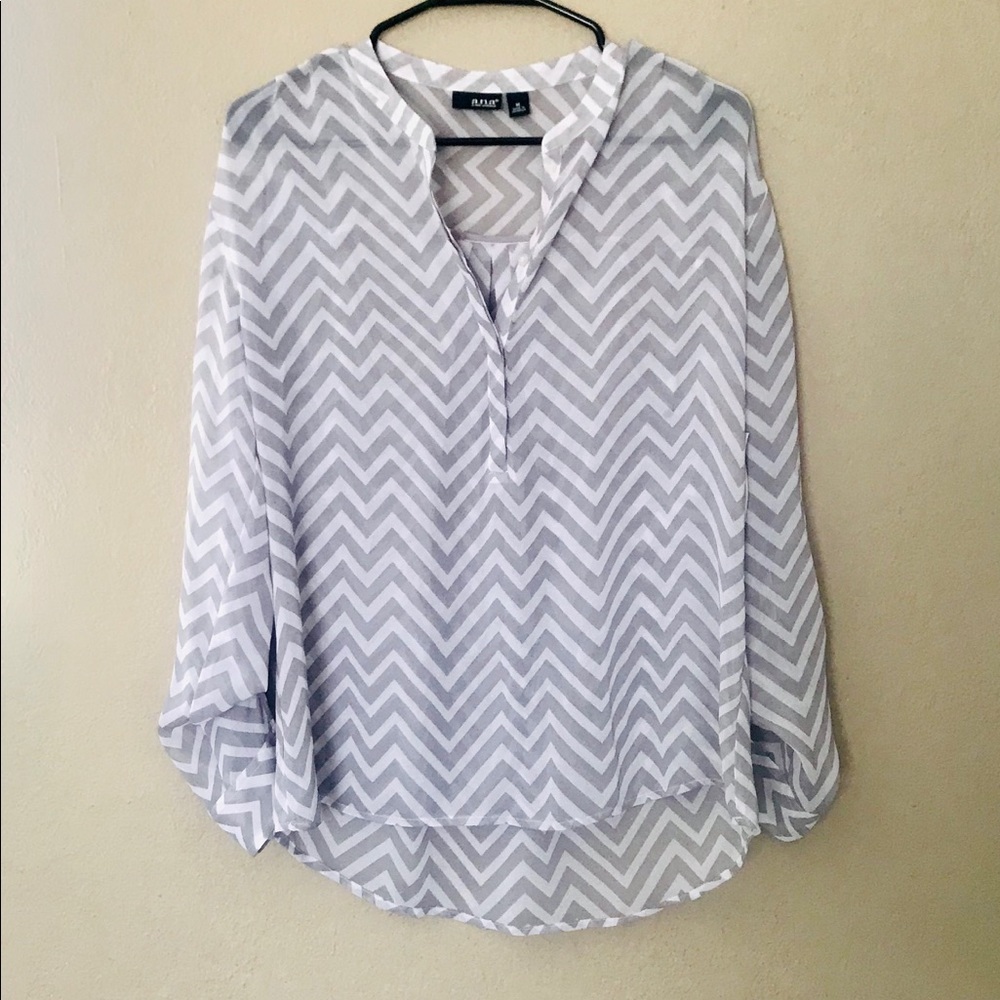 A.N.A Chevron gray and white sheer blouse